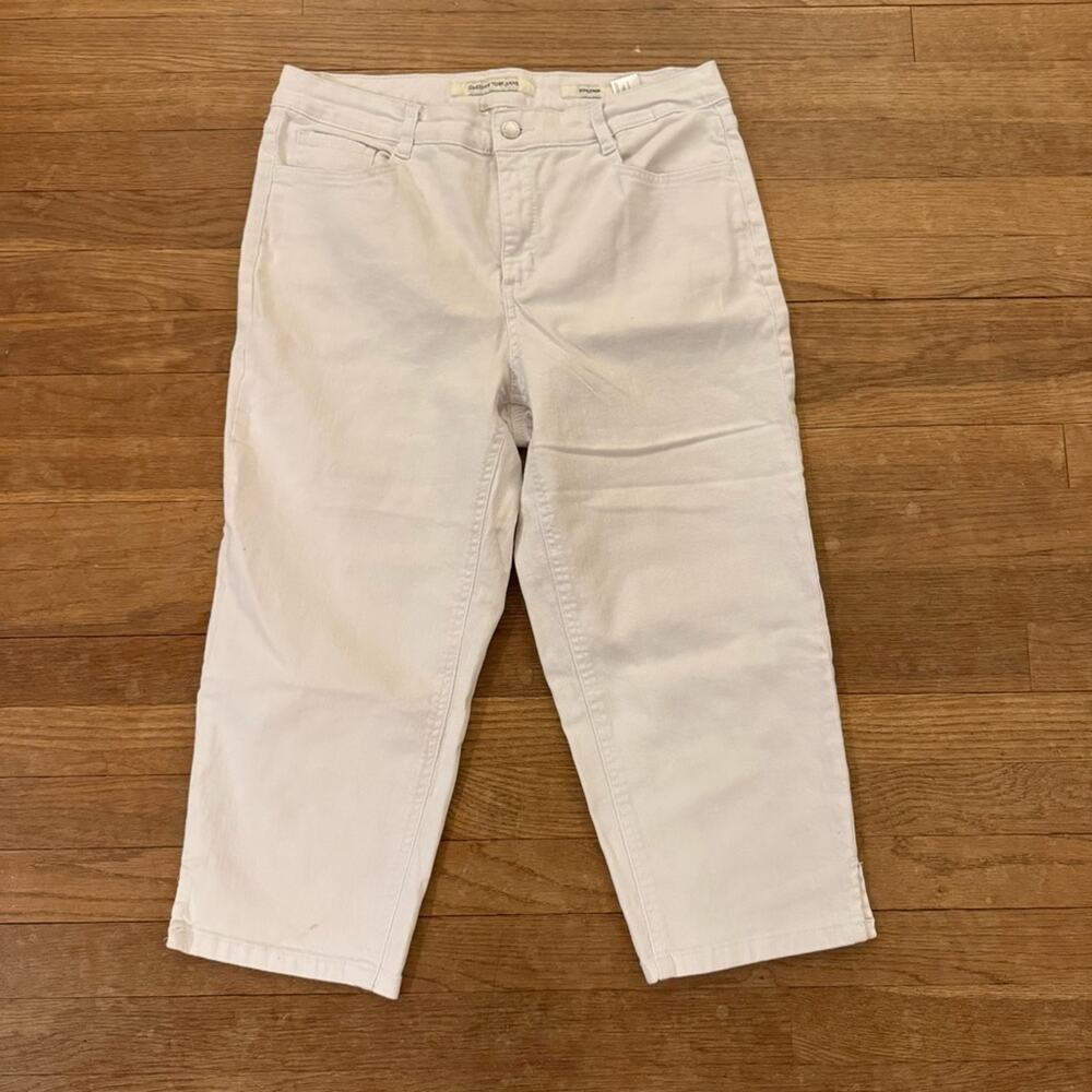 Joan New York white high-rise Soho crop chino pants size 12
b46